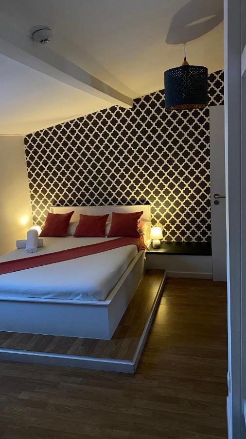 Brandao House Hostel Caparica Exterior photo