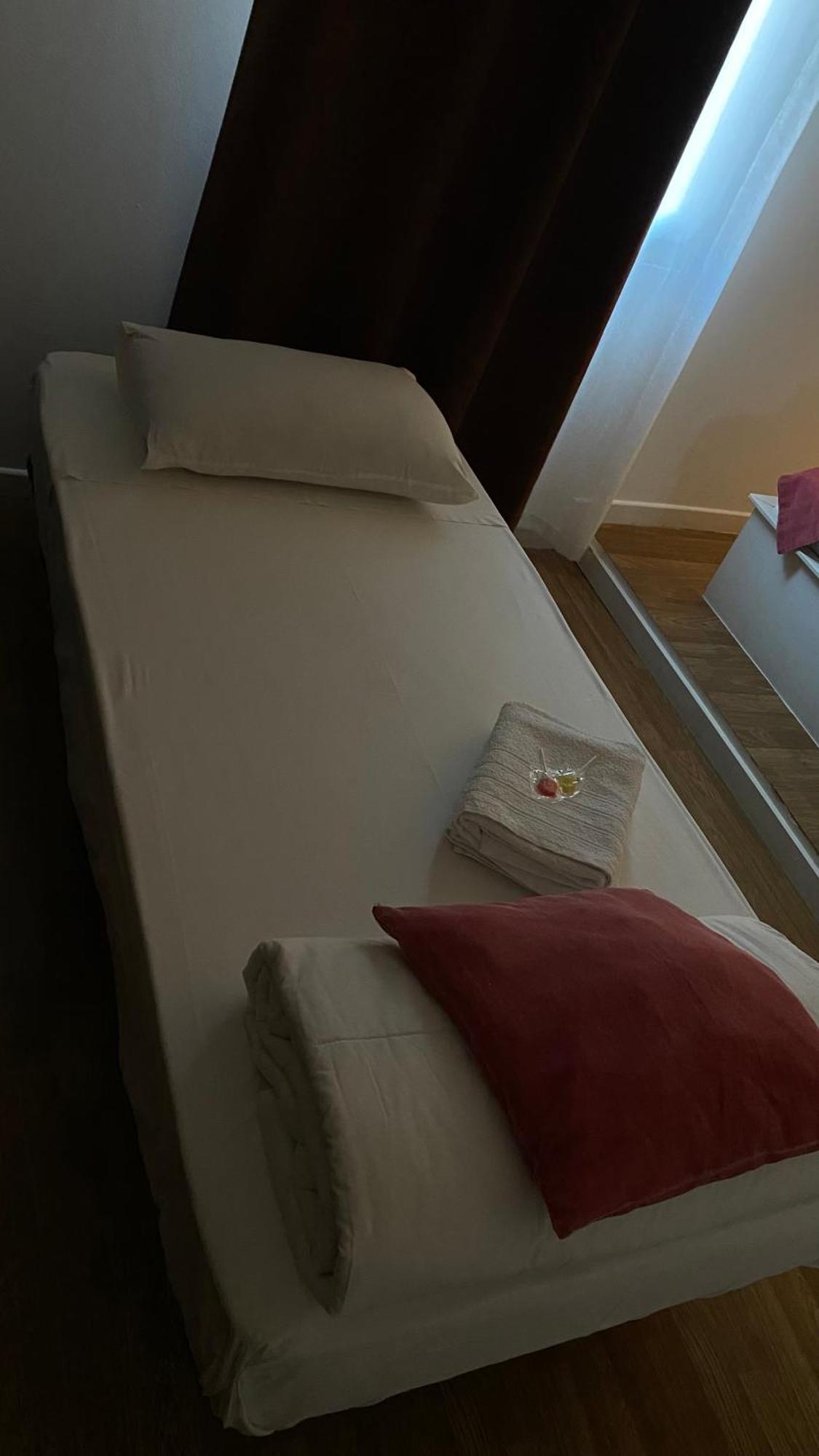 Brandao House Hostel Caparica Exterior photo