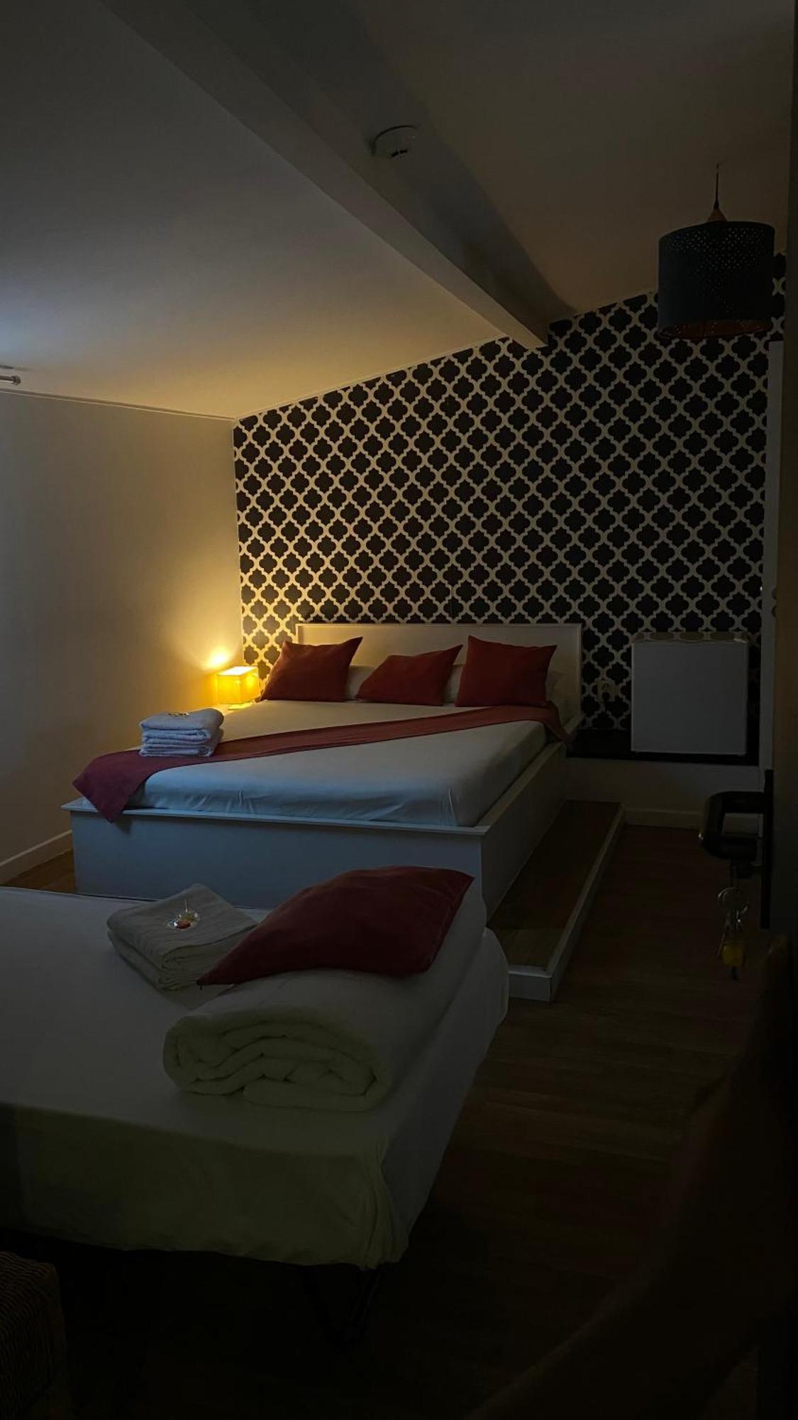 Brandao House Hostel Caparica Exterior photo